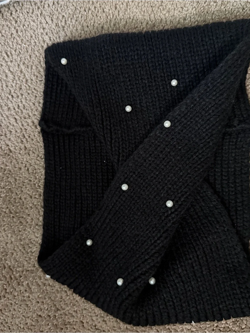 1 beanie and 2 neck warmers. 2 new with tags. One worn once.